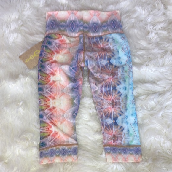 NIYAMA SOL Dandelion Beachcomber Capri Leggings M - Picture 6 of 16